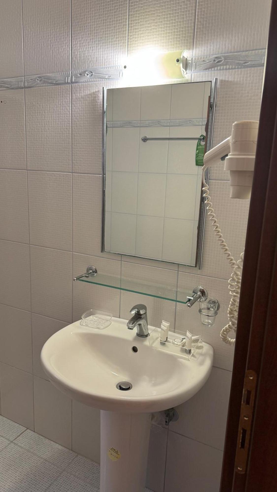Chrisovalanto Hotel Sivota  Bagian luar foto